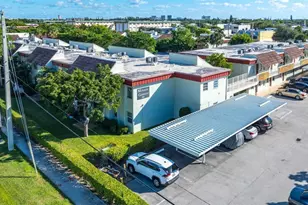 860 SE 6th Ave, Deerfield Beach, FL 33441 - Photo 3