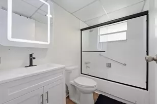 336 Brittany G, Delray Beach, FL 33446 - Photo 17