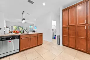 1253 Via De Fossi, Boynton Beach, FL 33426 - Photo 11