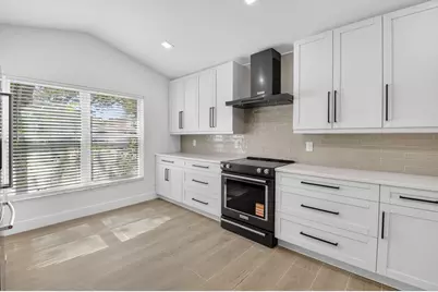 1095 Anchor Point, Delray Beach, FL 33444 - Photo 7