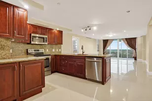 3499 Oaks Way, Pompano Beach, FL 33069 - Photo 3