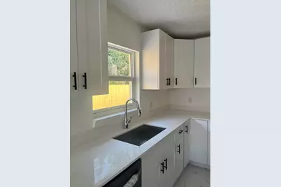 2747 Summit Boulevard, West Palm Beach, FL 33406 - Photo 7