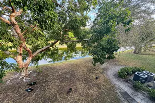 9013 NW 38th Dr, Coral Springs, FL 33065 - Photo 13