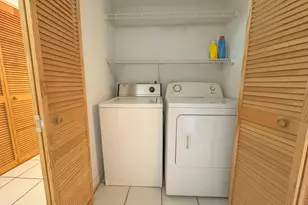 9013 NW 38th Dr, Coral Springs, FL 33065 - Photo 11