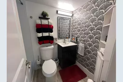 201 Kent L, West Palm Beach, FL 33417 - Photo 9