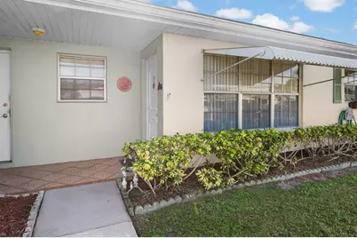 911 Savannas Point Drive #Apt B, Fort Pierce, FL 34982 - Photo 3