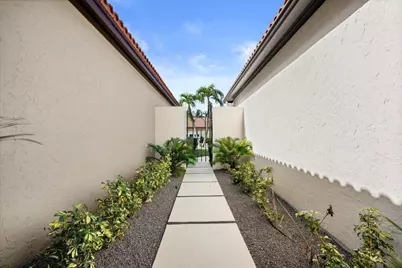 4 Ironwood Way N, Palm Beach Gardens, FL 33418 - Photo 3