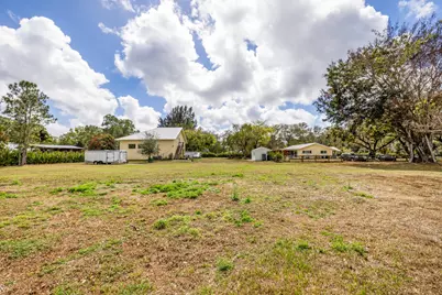 15848 N 129th Pl N, Jupiter, FL 33478 - Photo 13
