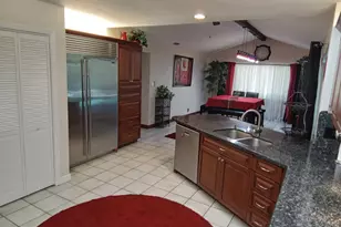 1402 SW 25th Ave, Deerfield Beach, FL 33442 - Photo 3