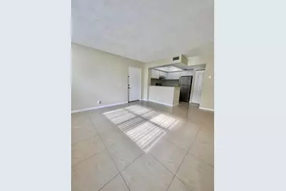 752 Executive Center Drive #33, West Palm Beach, FL 33401 - Photo 13