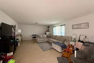 101 SW Fairview Ave, Port Saint Lucie, FL 34983 - Photo 5
