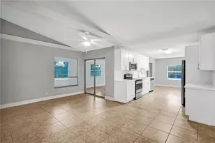 8221 SW 3rd Ct, North Lauderdale, FL 33068 - Photo 9