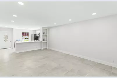 733 Nantucket Circle, Lake Worth, FL 33467 - Photo 13