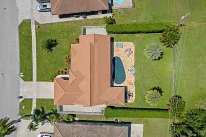 7598 Fairway Trail, Boca Raton, FL 33487 - Photo 3