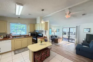 2625 Caper Ct, Port Saint Lucie, FL 34952 - Photo 7