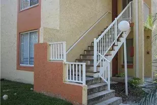 902 Coral Club Dr, Coral Springs, FL 33071 - Photo 3