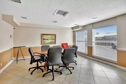 2555 NE 11th Street #609, Fort Lauderdale, FL 33304 - Photo 31