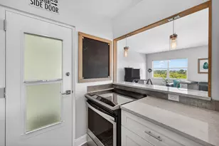 2555 NE 11th St, Fort Lauderdale, FL 33304 - Photo 15