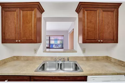 113 SE 14th Street, Deerfield Beach, FL 33441 - Photo 11