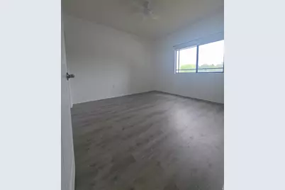 2805 Veronia Drive #204, Palm Beach Gardens, FL 33410 - Photo 3