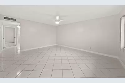 932 Flanders T, Delray Beach, FL 33484 - Photo 9