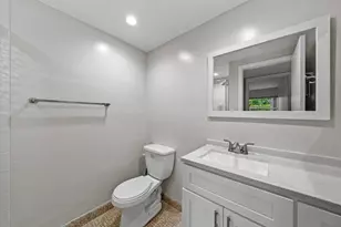 932 Flanders T, Delray Beach, FL 33484 - Photo 13