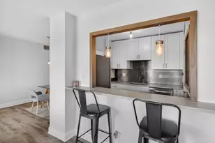 2555 NE 11th St, Fort Lauderdale, FL 33304 - Photo 17