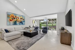 19560 Sawgrass Dr, Boca Raton, FL 33434 - Photo 9