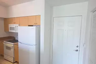 616 Clearwater Park Rd, West Palm Beach, FL 33401 - Photo 9