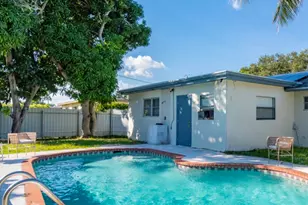 816 NW 8th Ave, Boynton Beach, FL 33426 - Photo 1