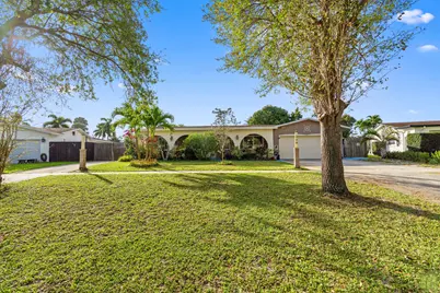 370 NW 41st Avenue, Coconut Creek, FL 33066 - Photo 1