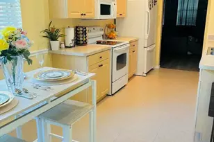 2104 SE Eatonville Dr, Port Saint Lucie, FL 34952 - Photo 5