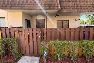 122 San Remo Blvd, North Lauderdale, FL 33068 - Photo 1