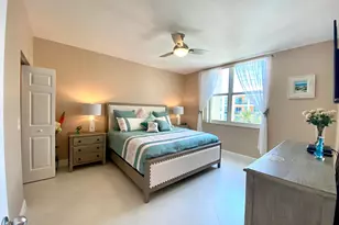 806 E Windward Way, Lantana, FL 33462 - Photo 13