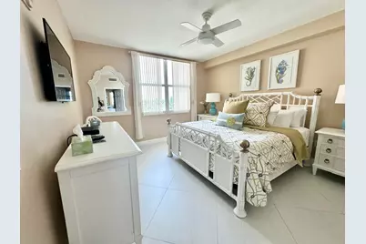806 E Windward Way #508, Lantana, FL 33462 - Photo 9