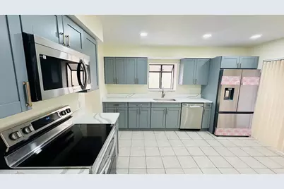 6077 Strawberry Fields Way, Lake Worth, FL 33467 - Photo 3