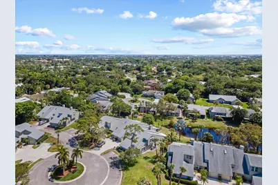 912 NE Sandalwood Place, Jensen Beach, FL 34957 - Photo 31