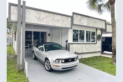 111 Alamanda Lane, Deerfield Beach, FL 33442 - Photo 3