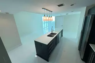 665 NE 25th St, Miami, FL 33137 - Photo 13