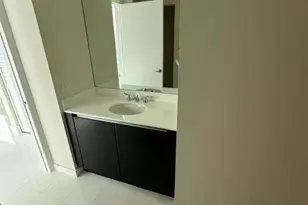 665 NE 25th St, Miami, FL 33137 - Photo 41