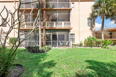 8390 Lagos De Campo Boulevard, Tamarac, FL 33321 - Photo 19