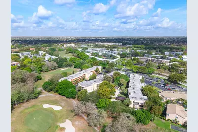 8390 Lagos De Campo Boulevard, Tamarac, FL 33321 - Photo 35