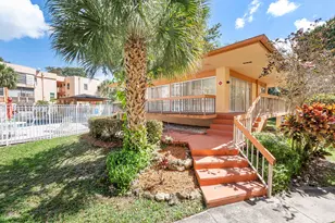 8390 Lagos De Campo Blvd, Tamarac, FL 33321 - Photo 27