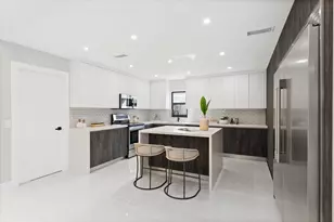 4951 SW 94th Way, Cooper City, FL 33328 - Photo 9