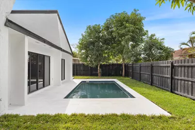 4951 SW 94th Way, Cooper City, FL 33328 - Photo 25