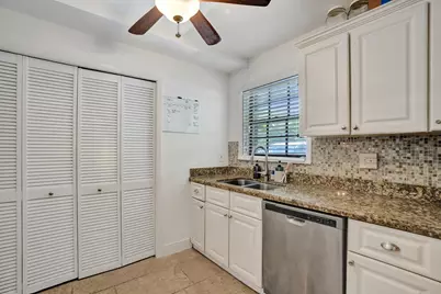 905 SE 12th Court #16, Fort Lauderdale, FL 33316 - Photo 9