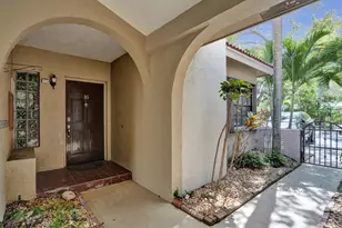 905 SE 12th Ct, Fort Lauderdale, FL 33316 - Photo 3