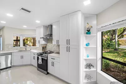 5294 10th Fairway Drive, Delray Beach, FL 33484 - Photo 9