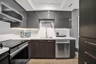 2430 SE 17th St, Fort Lauderdale, FL 33316 - Photo 13