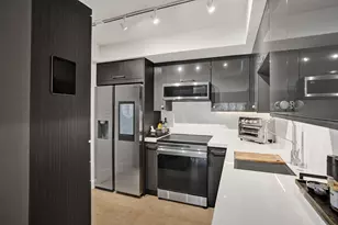 2430 SE 17th St, Fort Lauderdale, FL 33316 - Photo 11